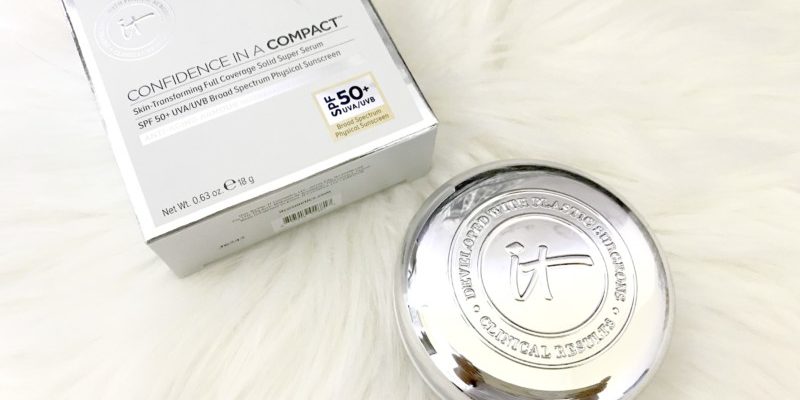 It Cosmetics Confidence in a Compact